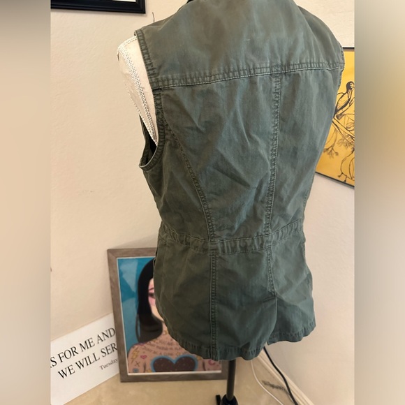 a new day Army Green Zip Up Vest M - Picture 2 of 5